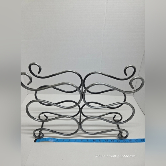 Elegant Silver Metal Wine Rack - Picture 2 of 7